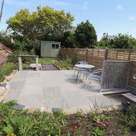 Morawel Fach Villa นิวพอร์ต ภายนอก รูปภาพ